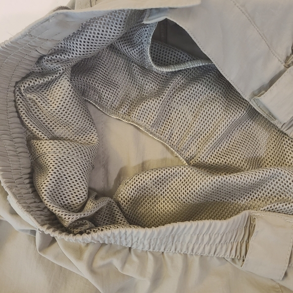 Against The Elements Men's Khaki Convertible Adventure Pants Size Large - Picture 7 of 10